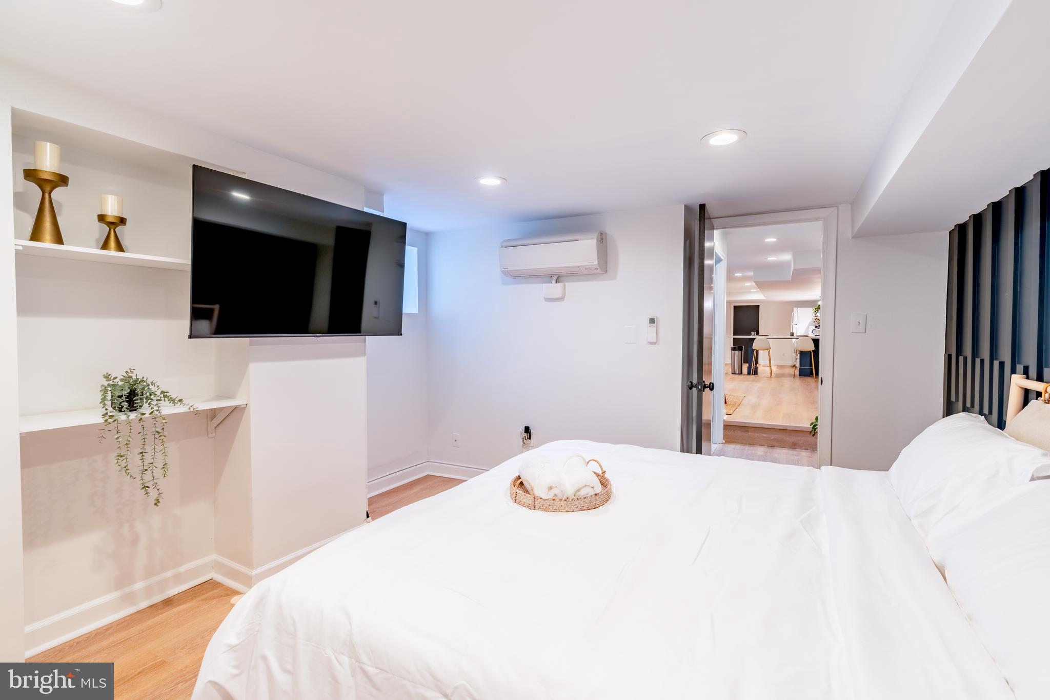UPPER FELLS POINT - Residential