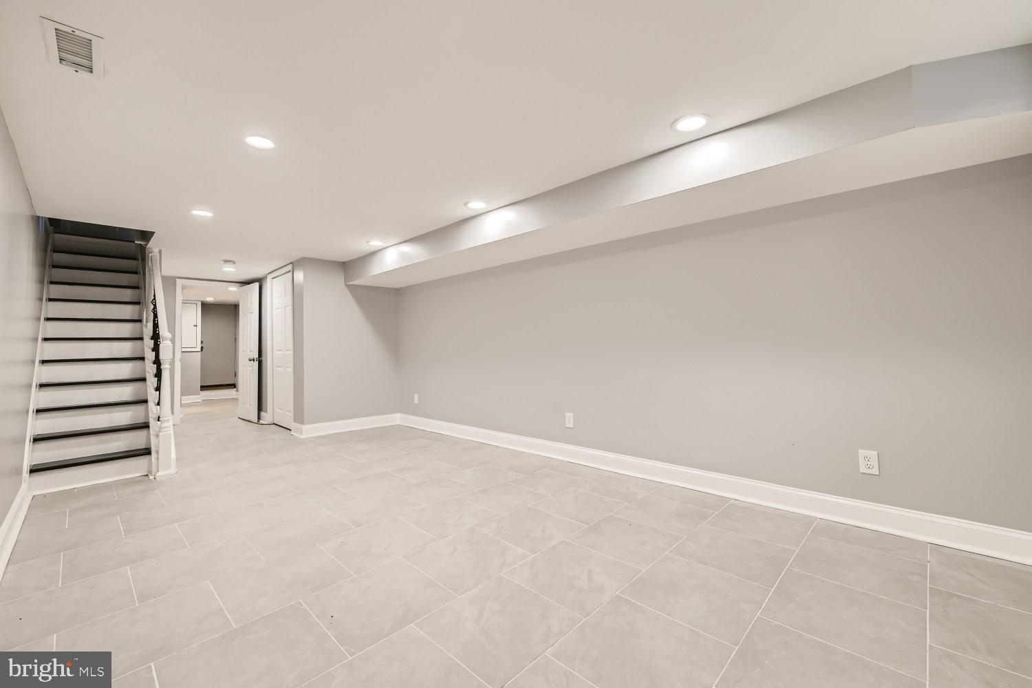 MIDDLE EAST - Residential