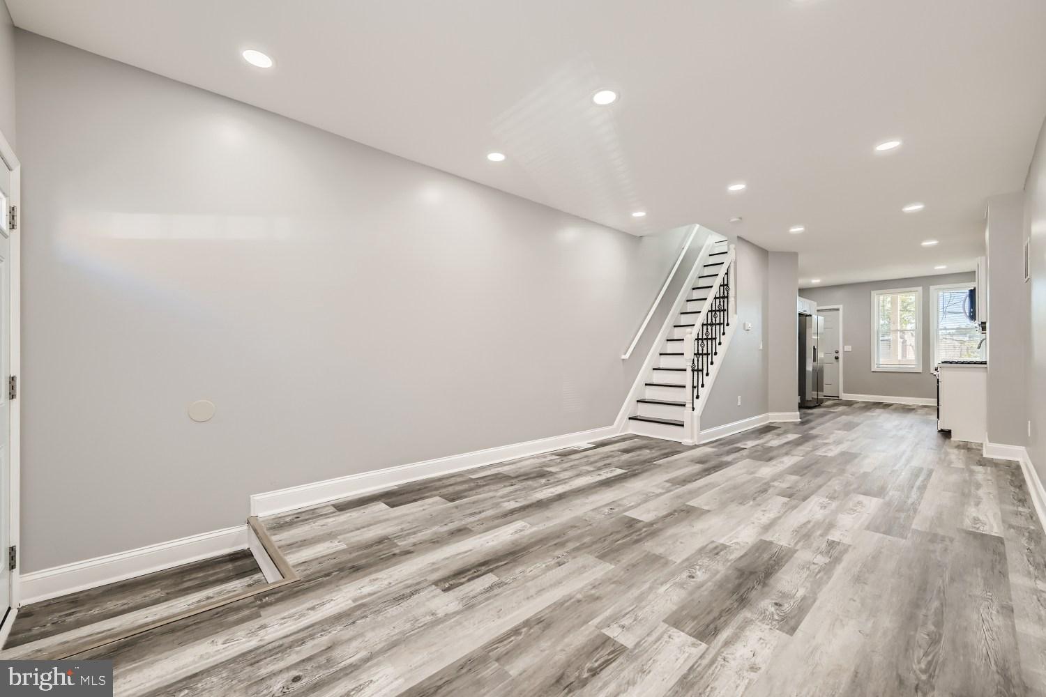 MIDDLE EAST - Residential