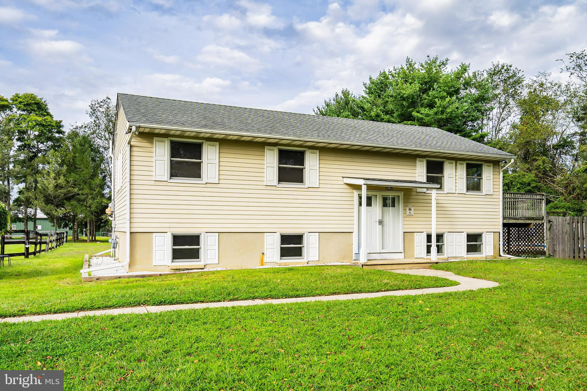 86 BUNTING BRIDGE ROAD