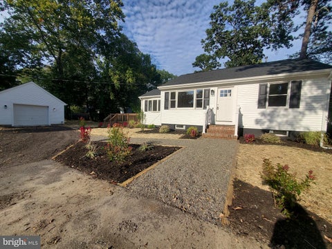 Photo of 24 Larkspur Street, BROWNS MILLS, NJ 08015 (MLS # NJBL2120908)