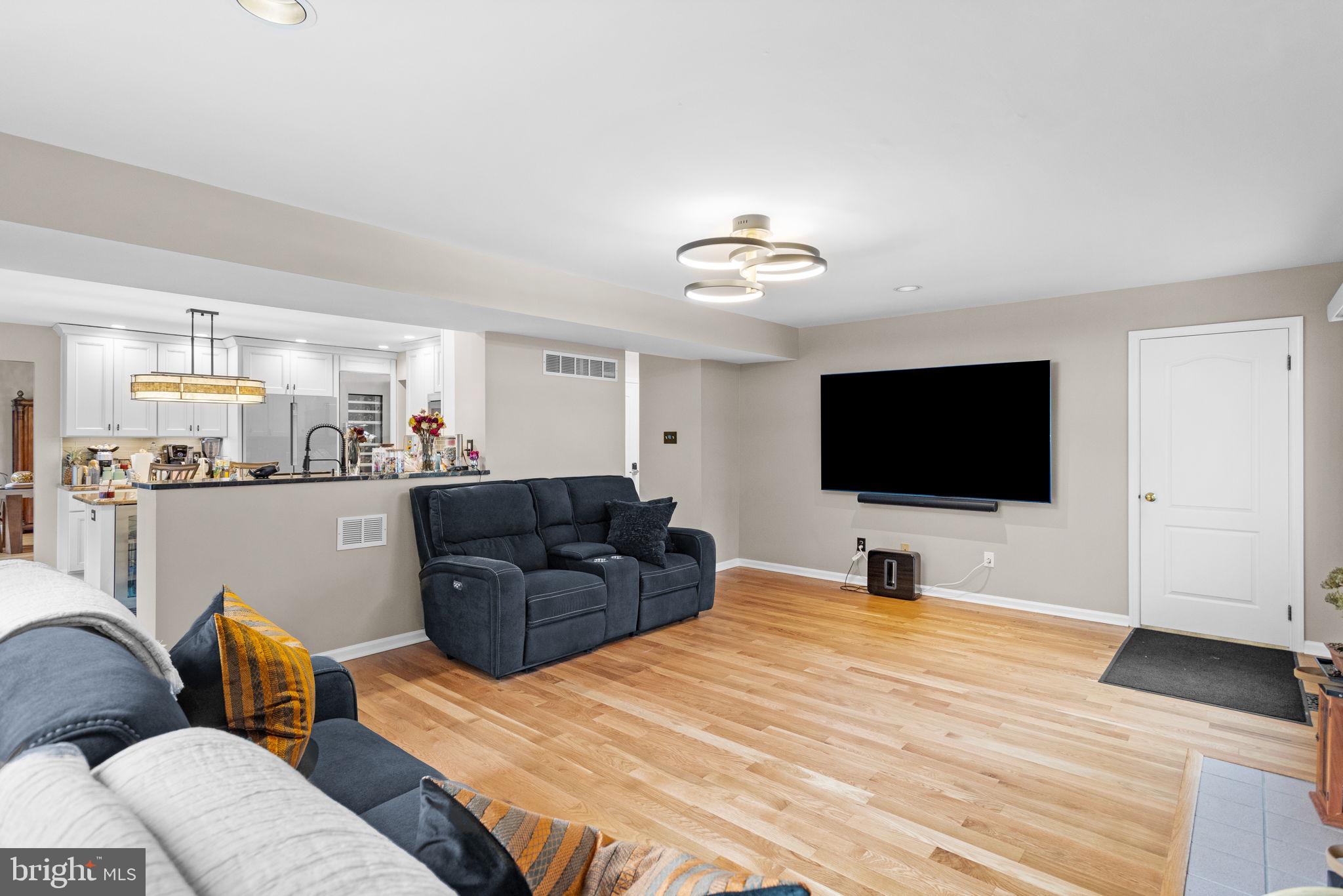 DUBLIN HUNT II - Residential