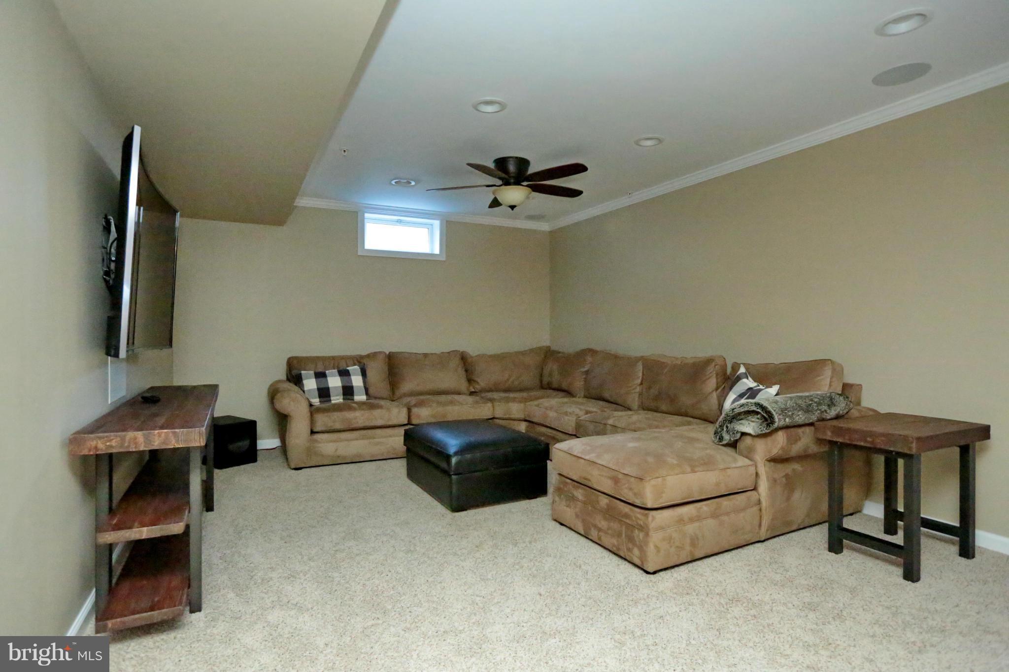 BRENTWOOD - Residential