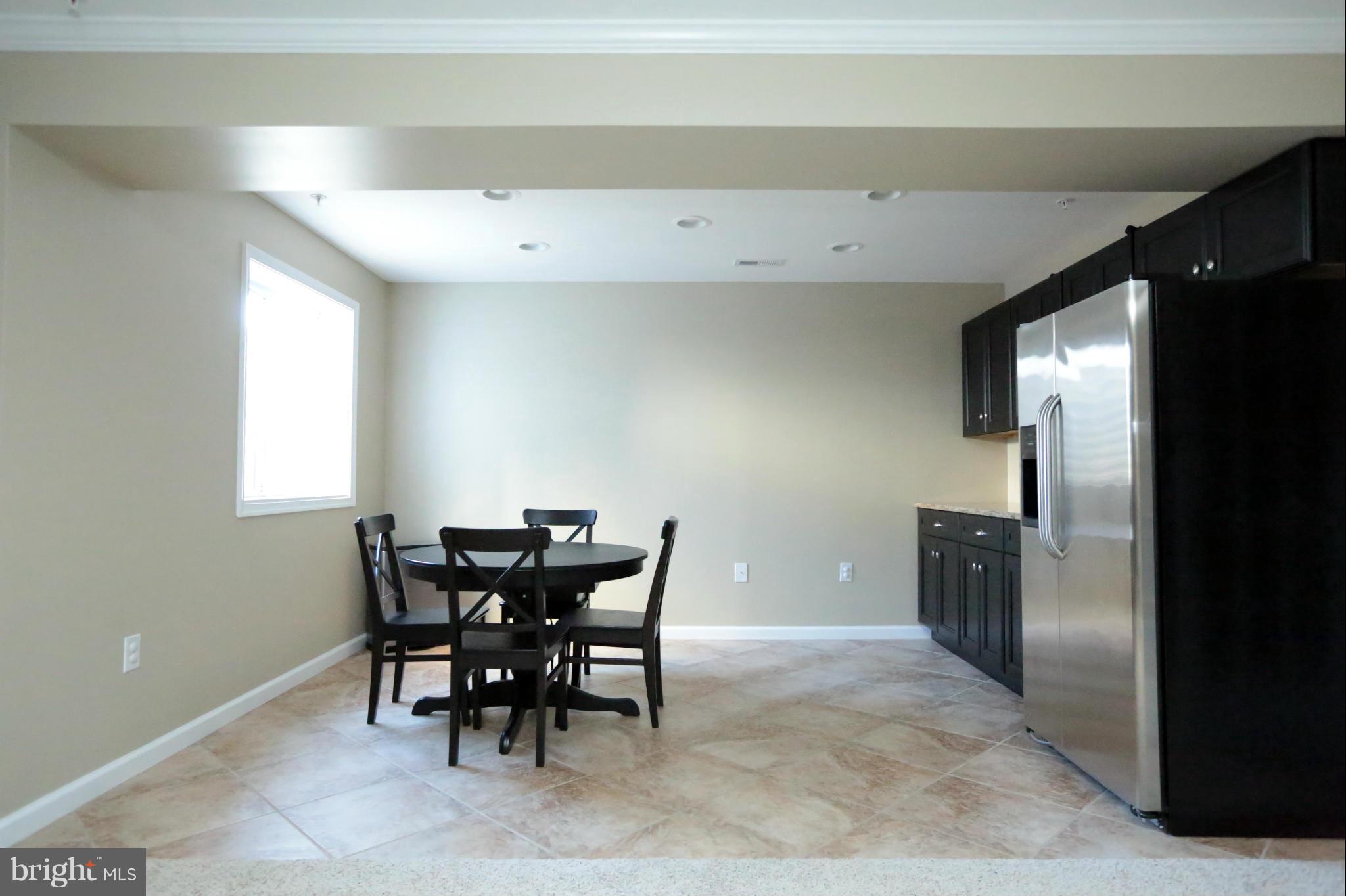 BRENTWOOD - Residential