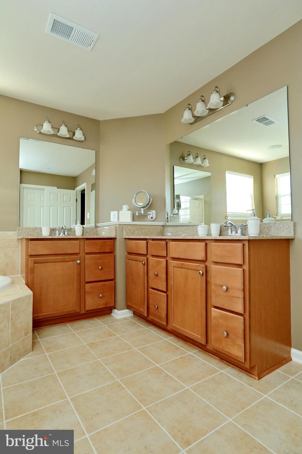 BRENTWOOD - Residential