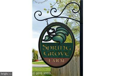 SPRING GROVE FARM - Residential
