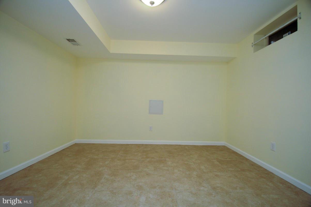 SPRING GROVE FARM - Residential