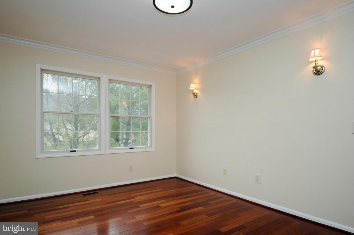 SPRING GROVE FARM - Residential