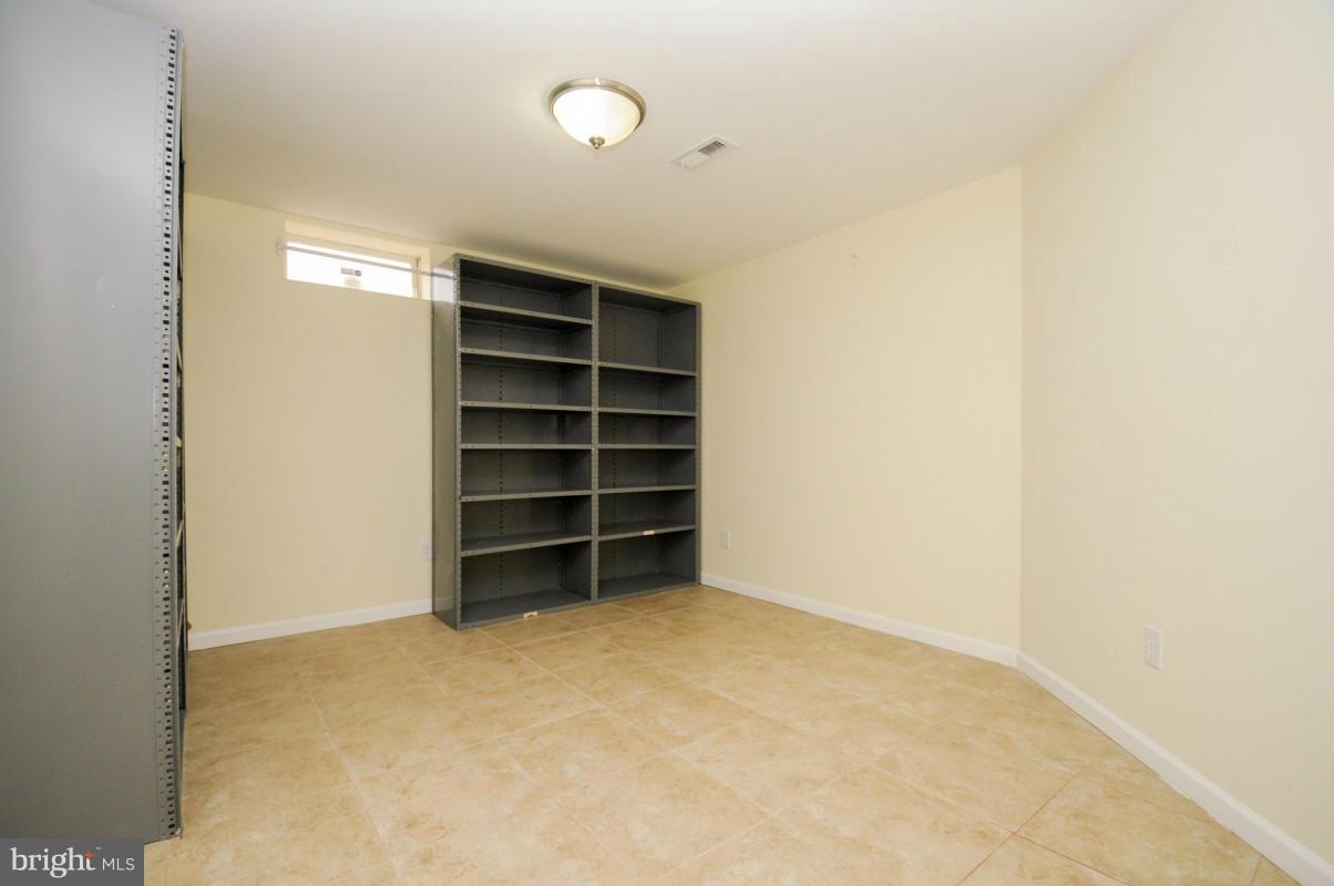 SPRING GROVE FARM - Residential