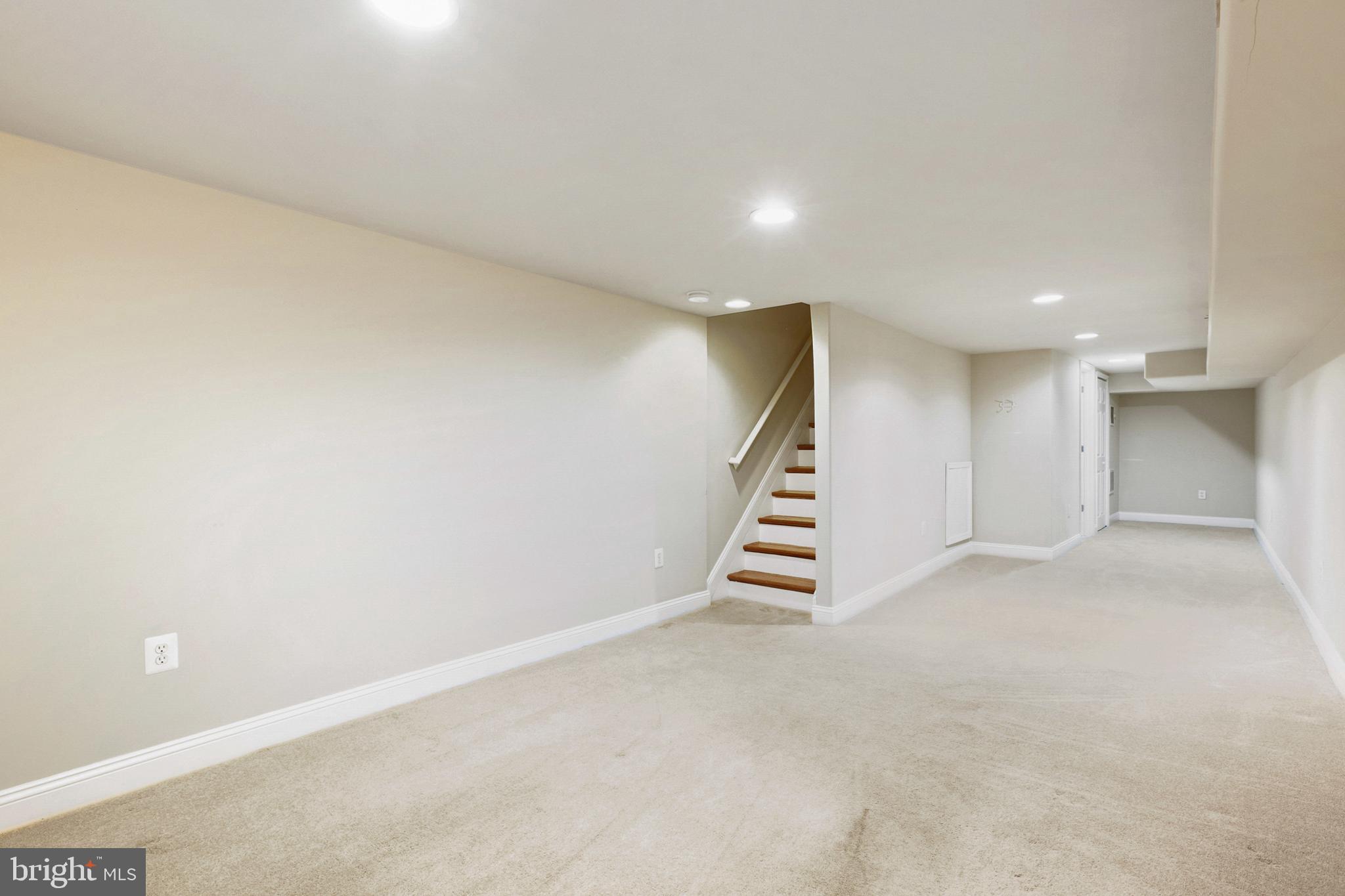 HIGHLANDTOWN - Residential Lease