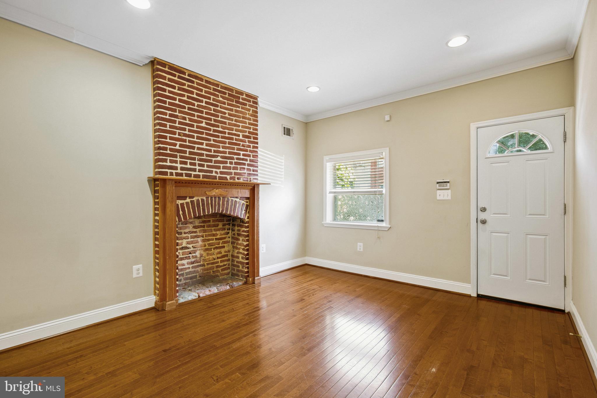 HIGHLANDTOWN - Residential Lease