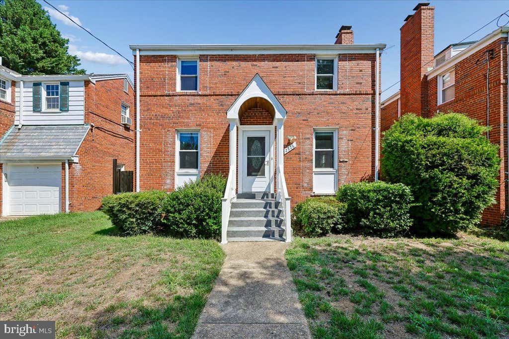 Photo of 2826 Newton Street NE, WASHINGTON, DC 20018 (MLS # DCDC2277956)