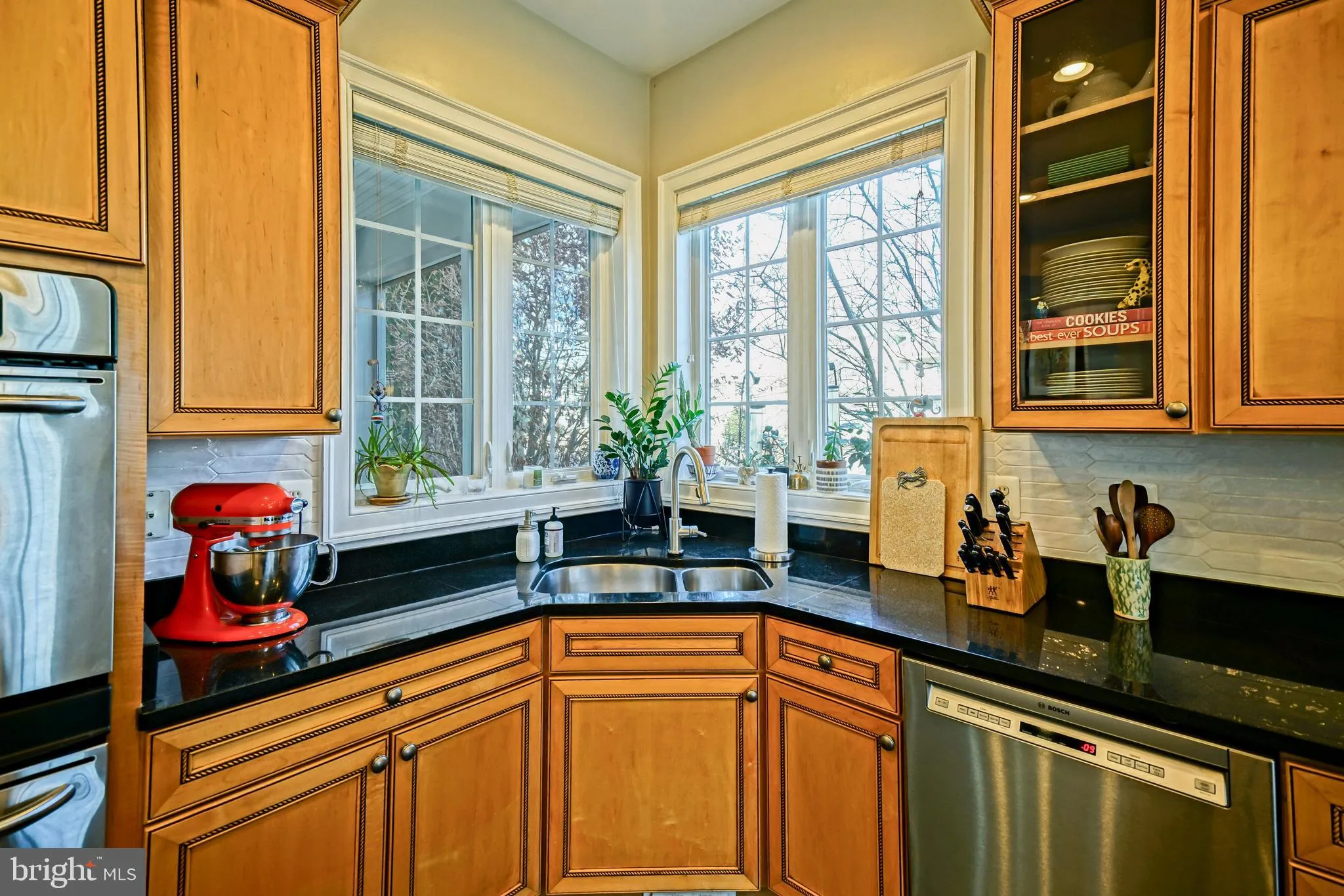 Rehoboth Beach, Delaware 19971, United States, 4 Bedrooms Bedrooms, ,4 BathroomsBathrooms,Residential,Contingent,775