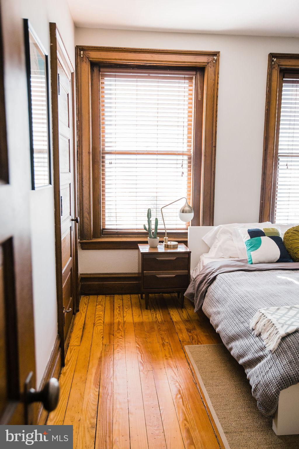 CHESTNUT HILL - Residential