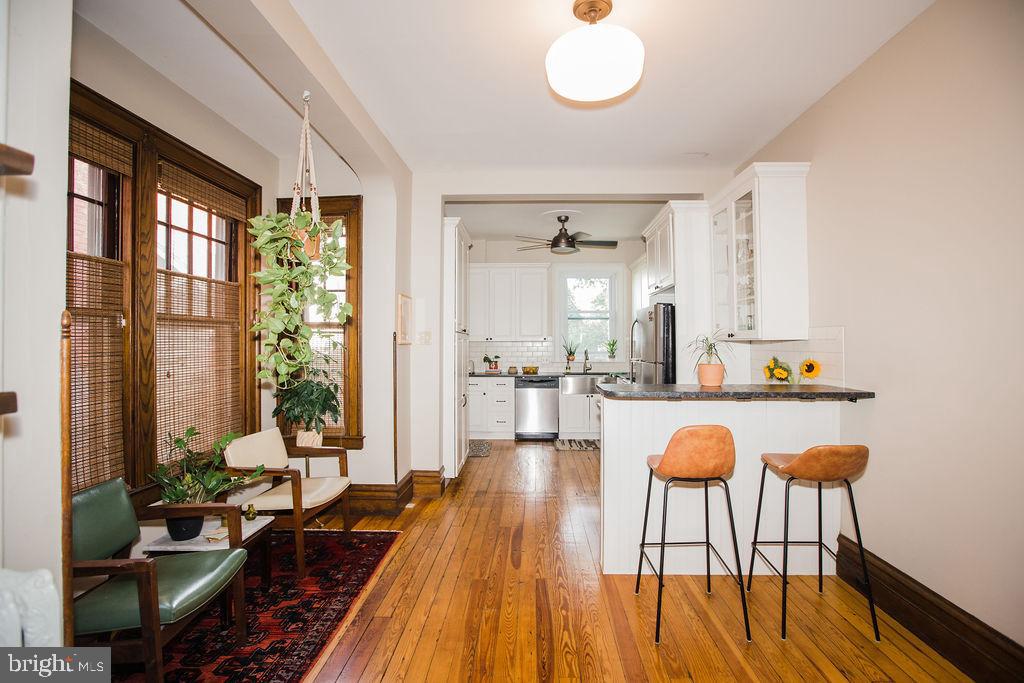 CHESTNUT HILL - Residential