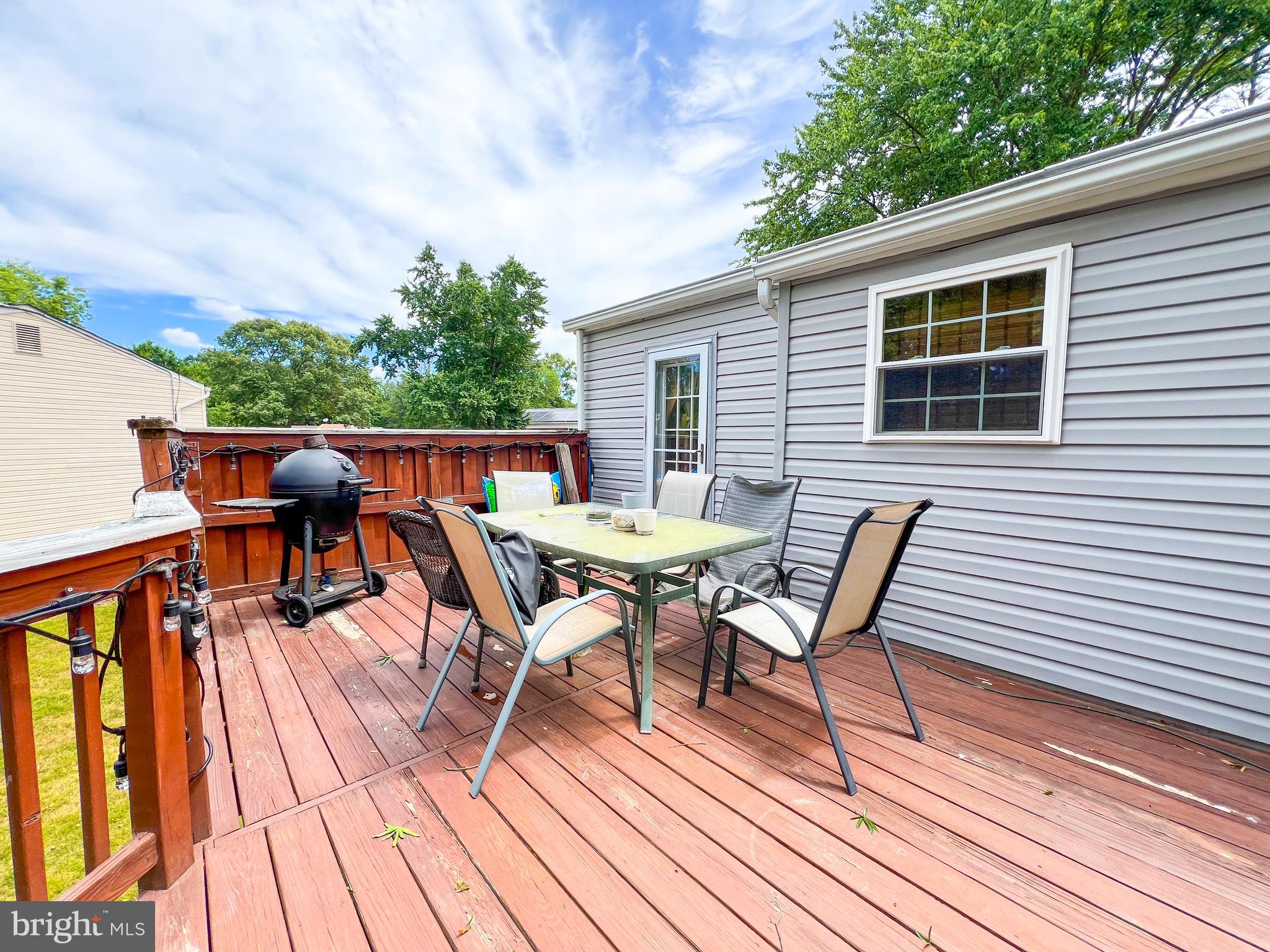 WAKEFIELD - Residential