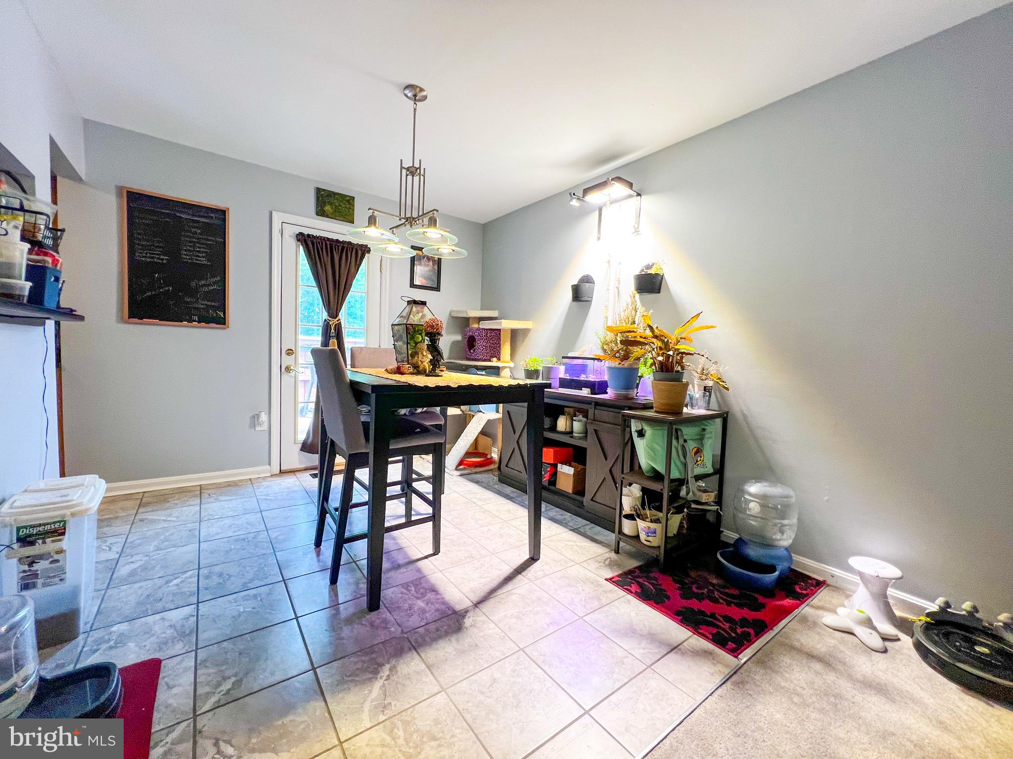 WAKEFIELD - Residential