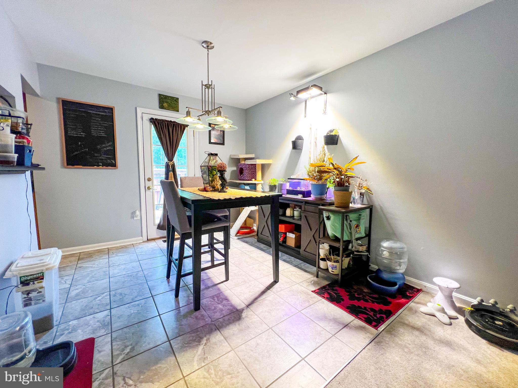 WAKEFIELD - Residential