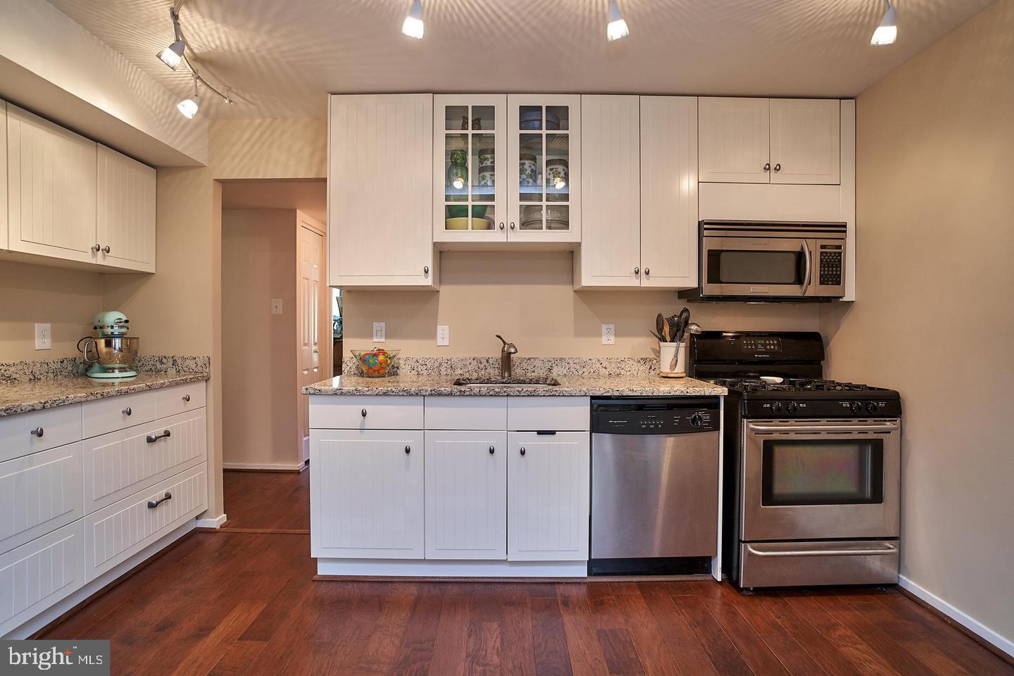 BENTANA PARK - Residential Lease