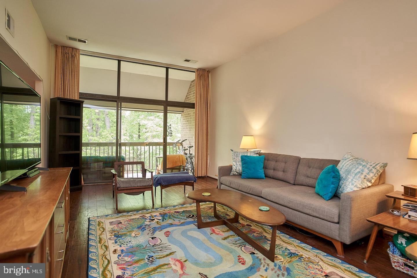 BENTANA PARK - Residential Lease