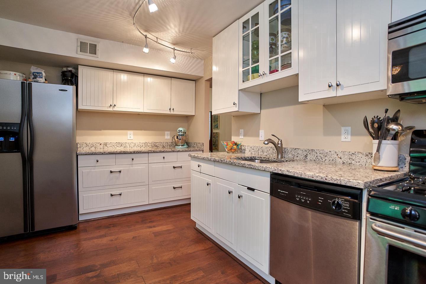 BENTANA PARK - Residential Lease