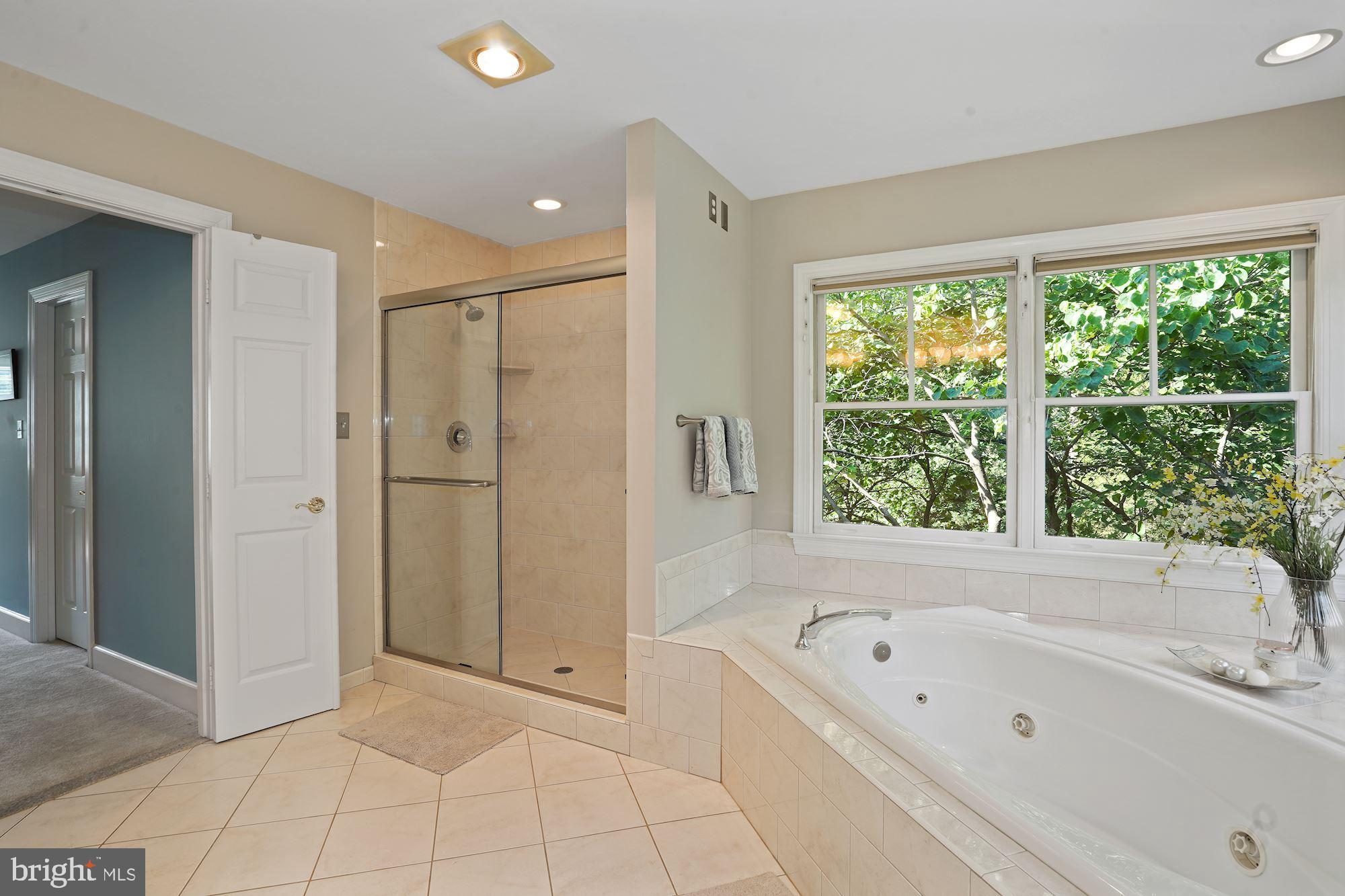 FOX DEN ESTATES - Residential