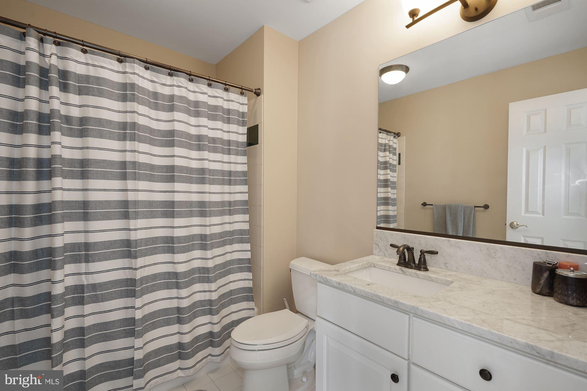 FOX DEN ESTATES - Residential