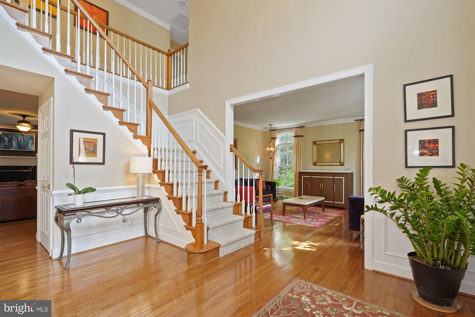 FOX DEN ESTATES - Residential