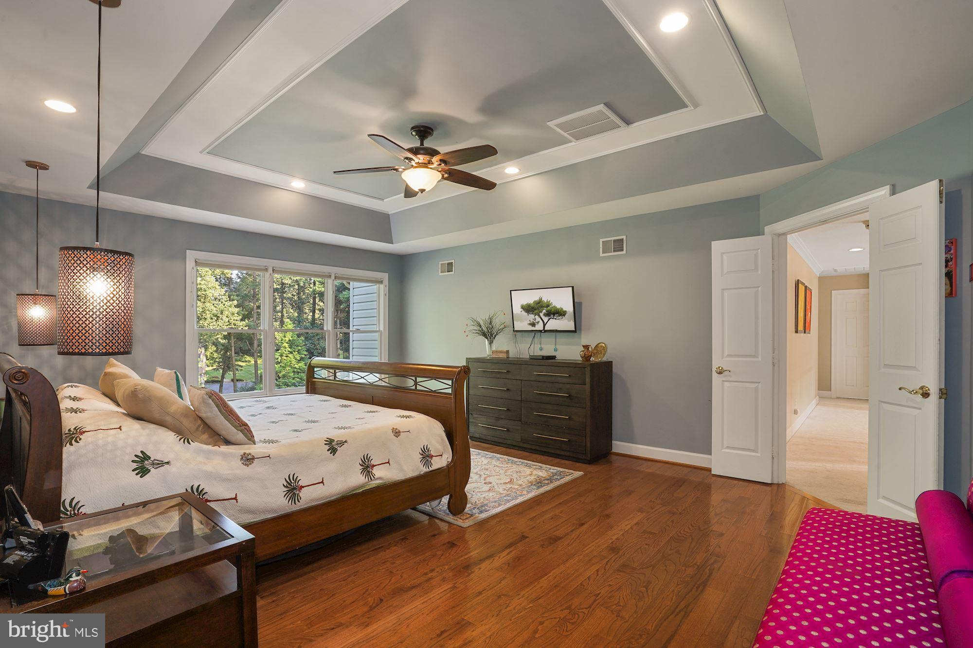 FOX DEN ESTATES - Residential