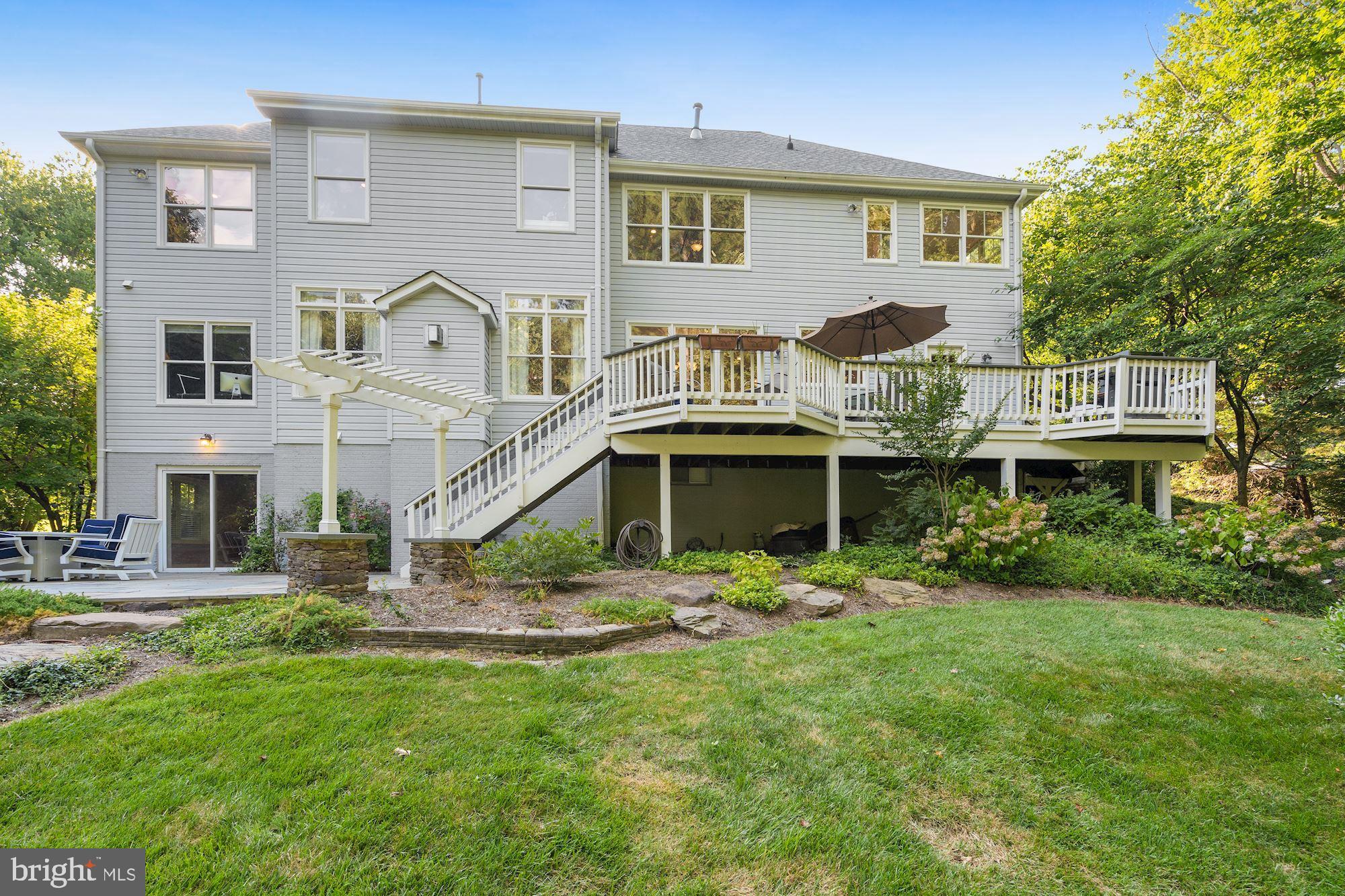 FOX DEN ESTATES - Residential