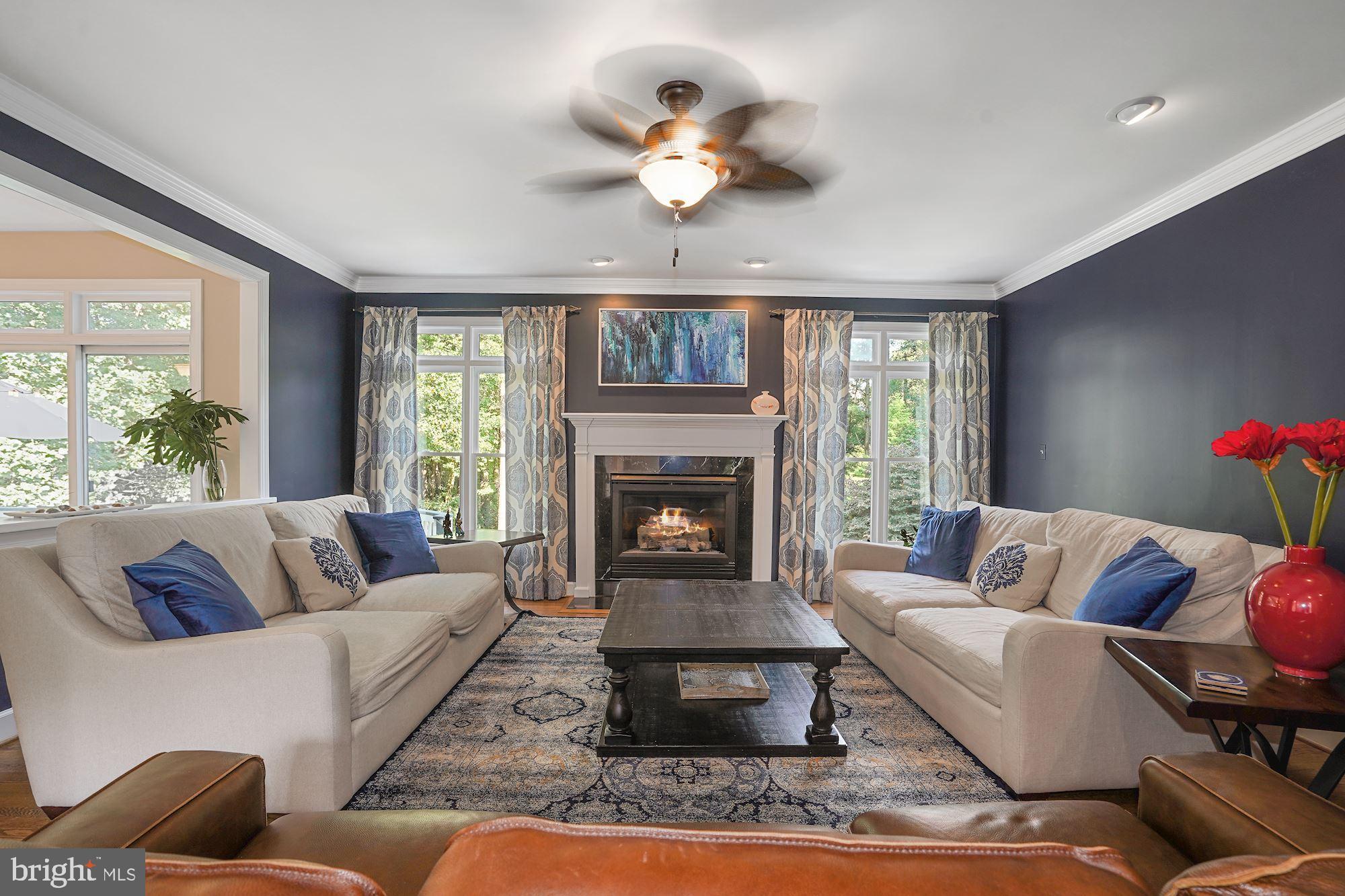 FOX DEN ESTATES - Residential