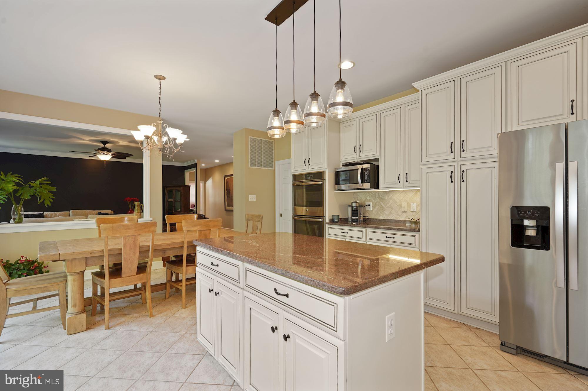 FOX DEN ESTATES - Residential