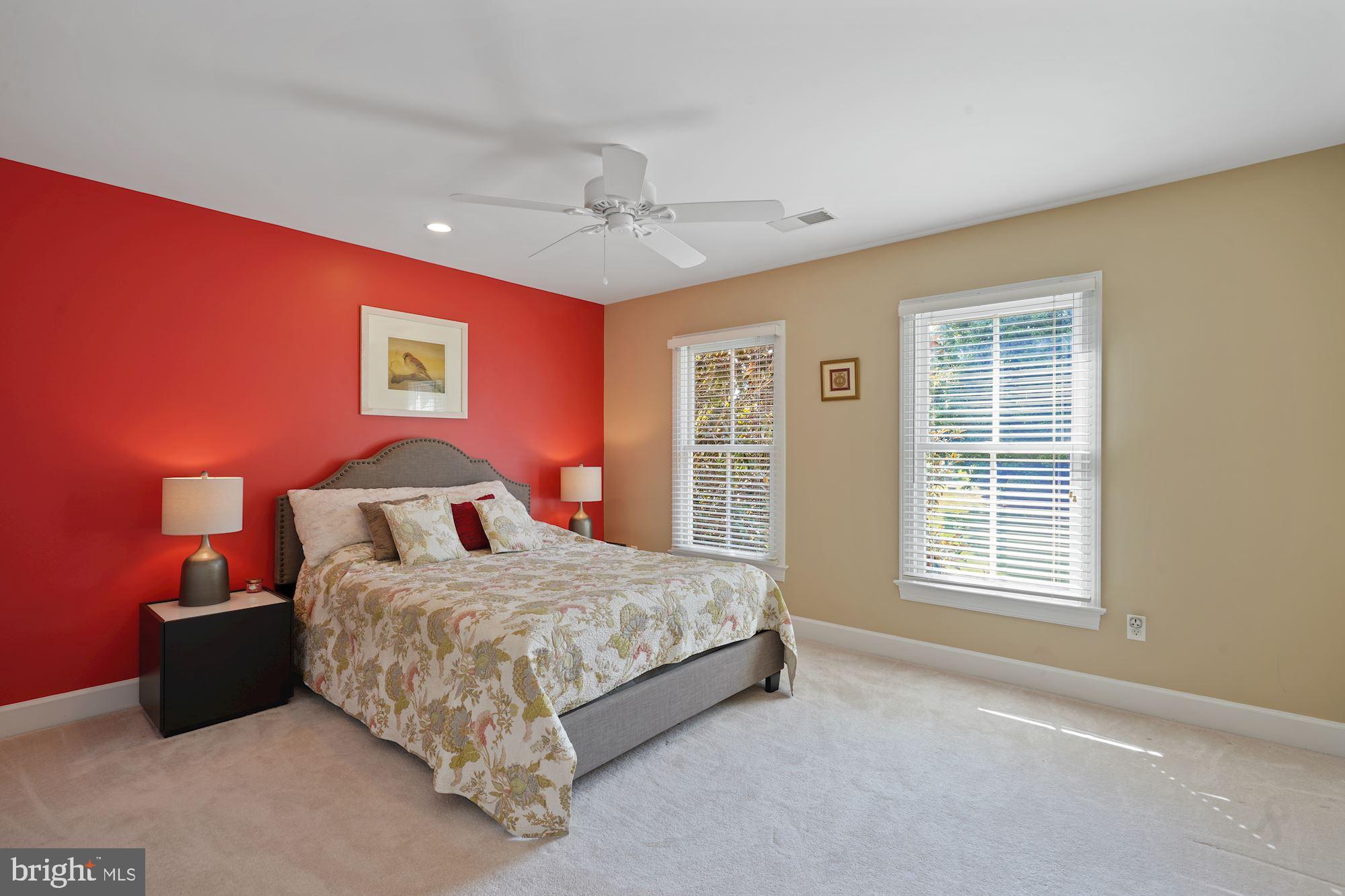 FOX DEN ESTATES - Residential