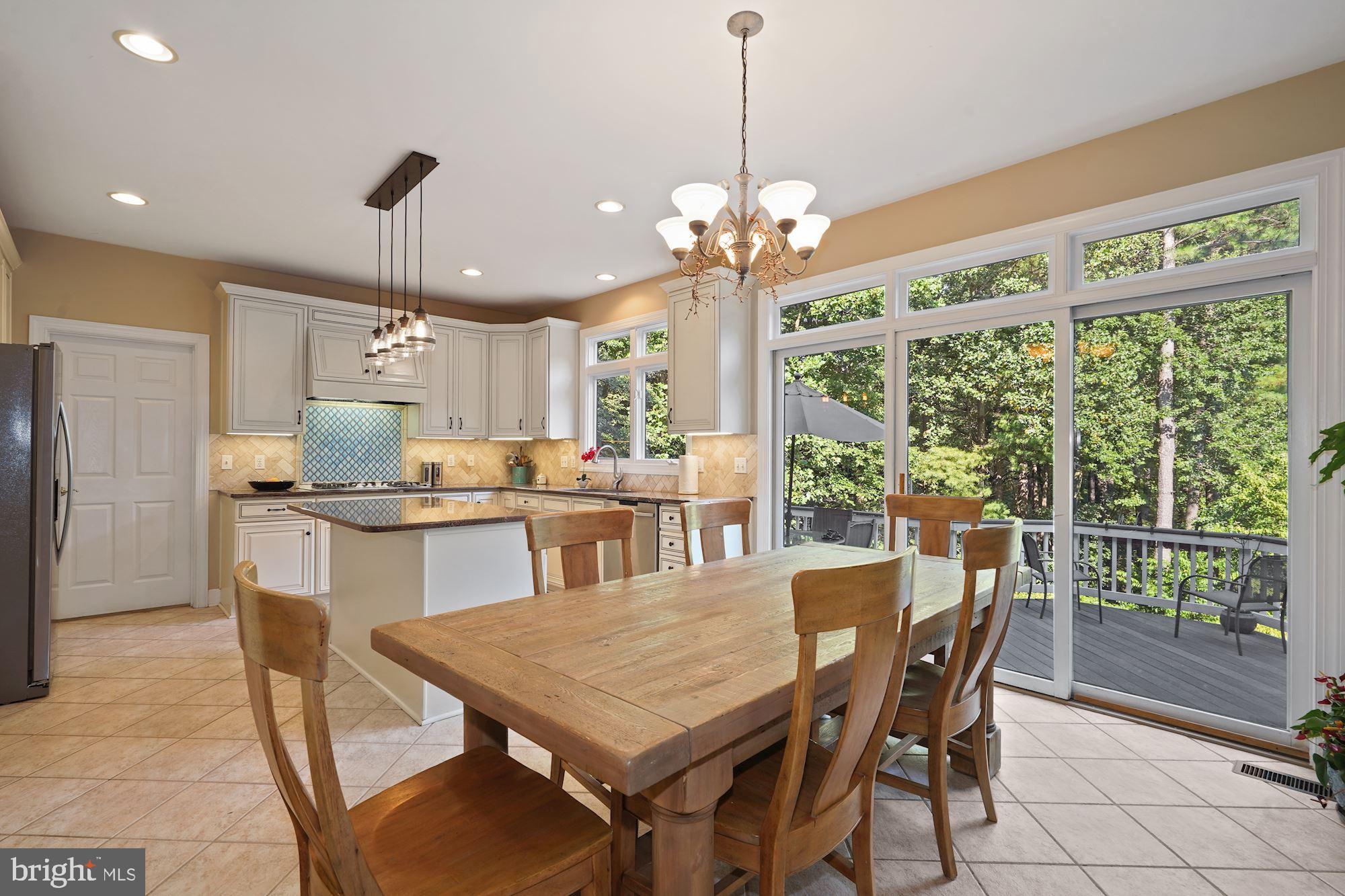 FOX DEN ESTATES - Residential