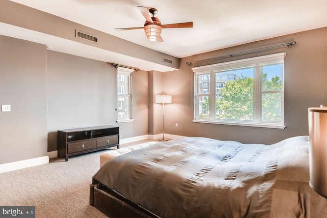 THE RITZ-CARLTON RESIDENCES - Residential