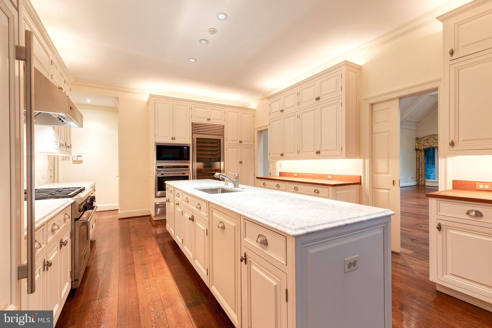 ROCKLAND - Residential