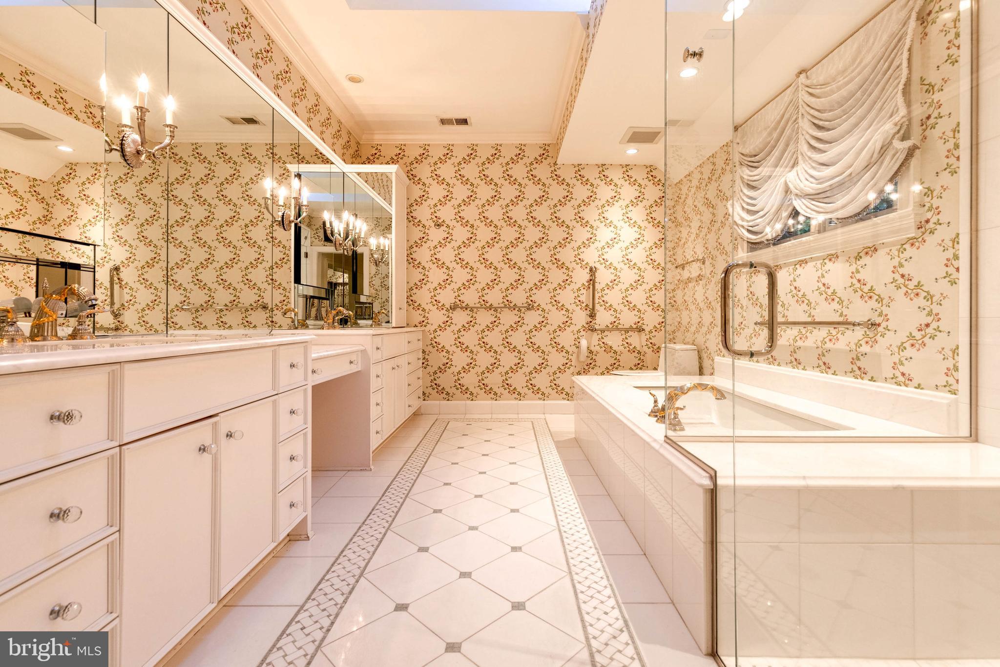 ROCKLAND - Residential