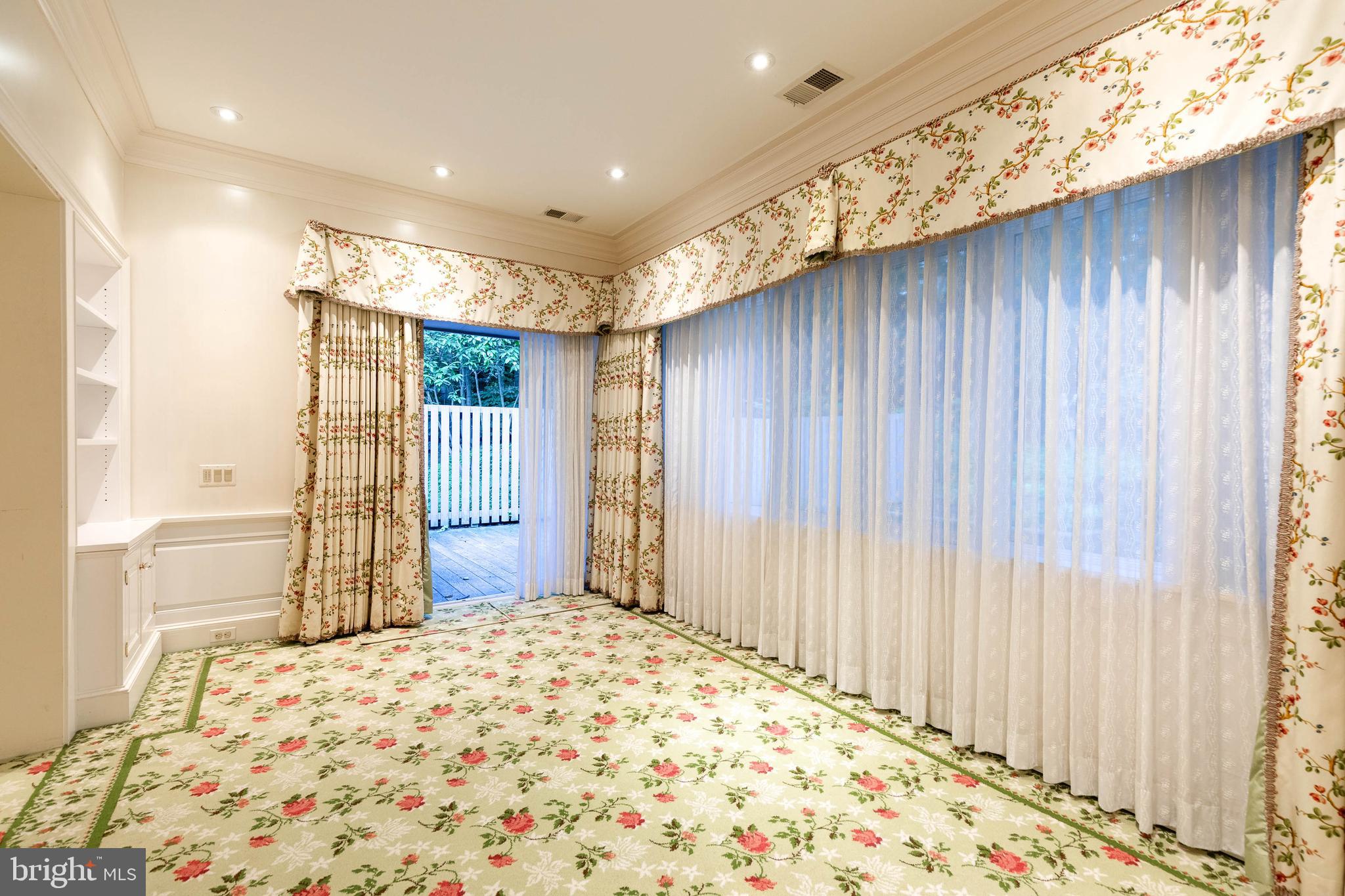 ROCKLAND - Residential