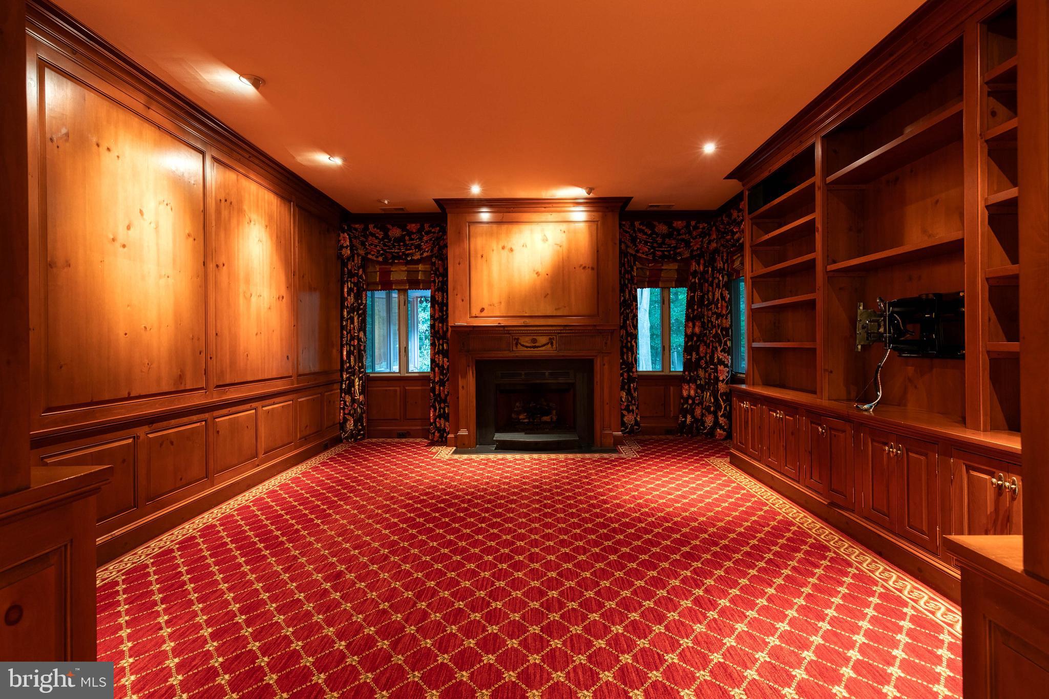 ROCKLAND - Residential