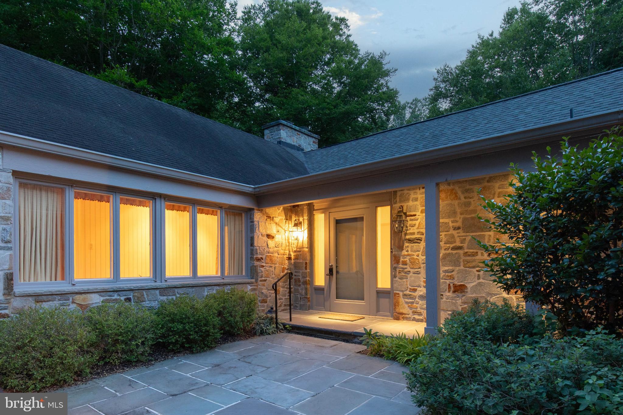 ROCKLAND - Residential