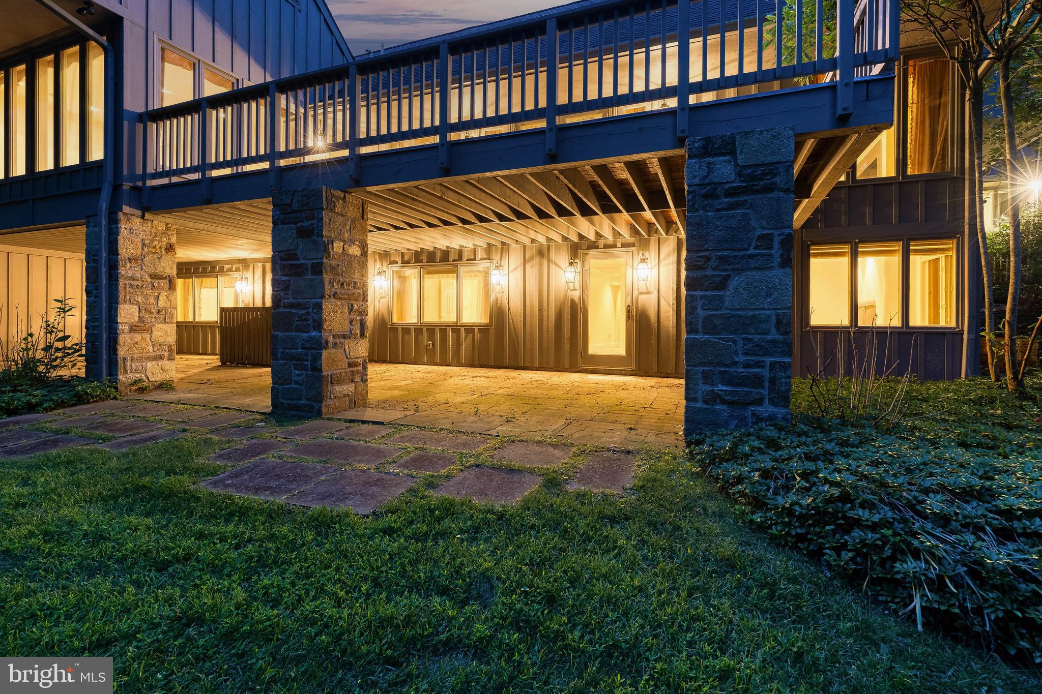 ROCKLAND - Residential