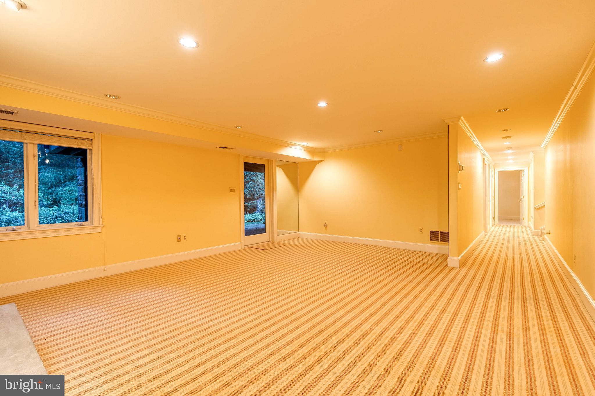 ROCKLAND - Residential