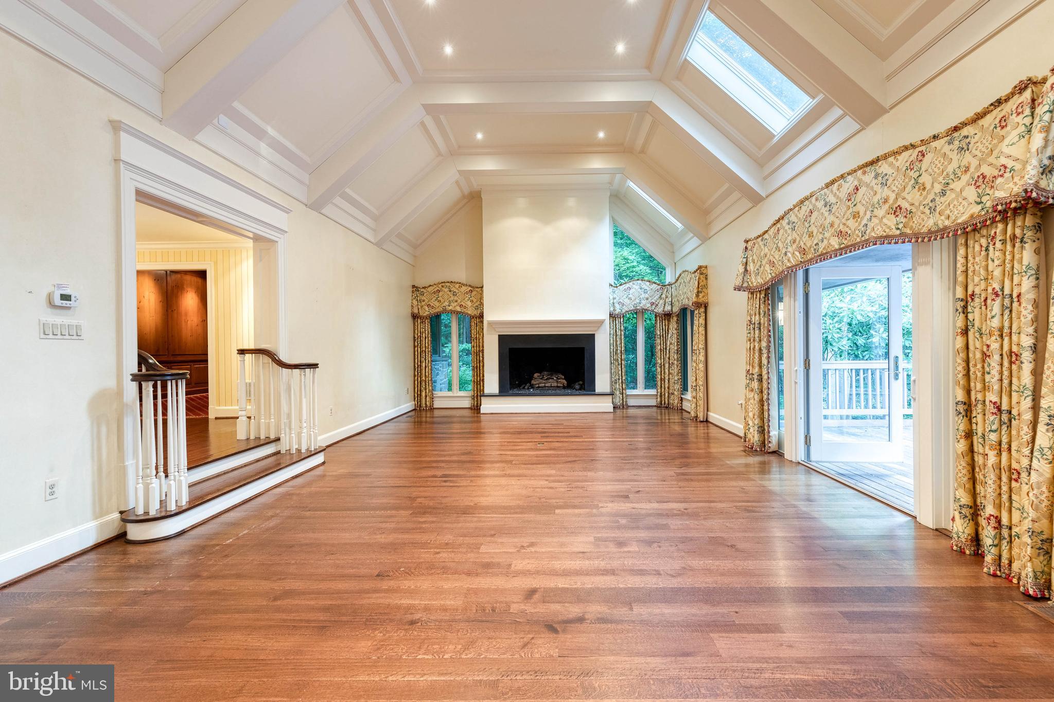 ROCKLAND - Residential