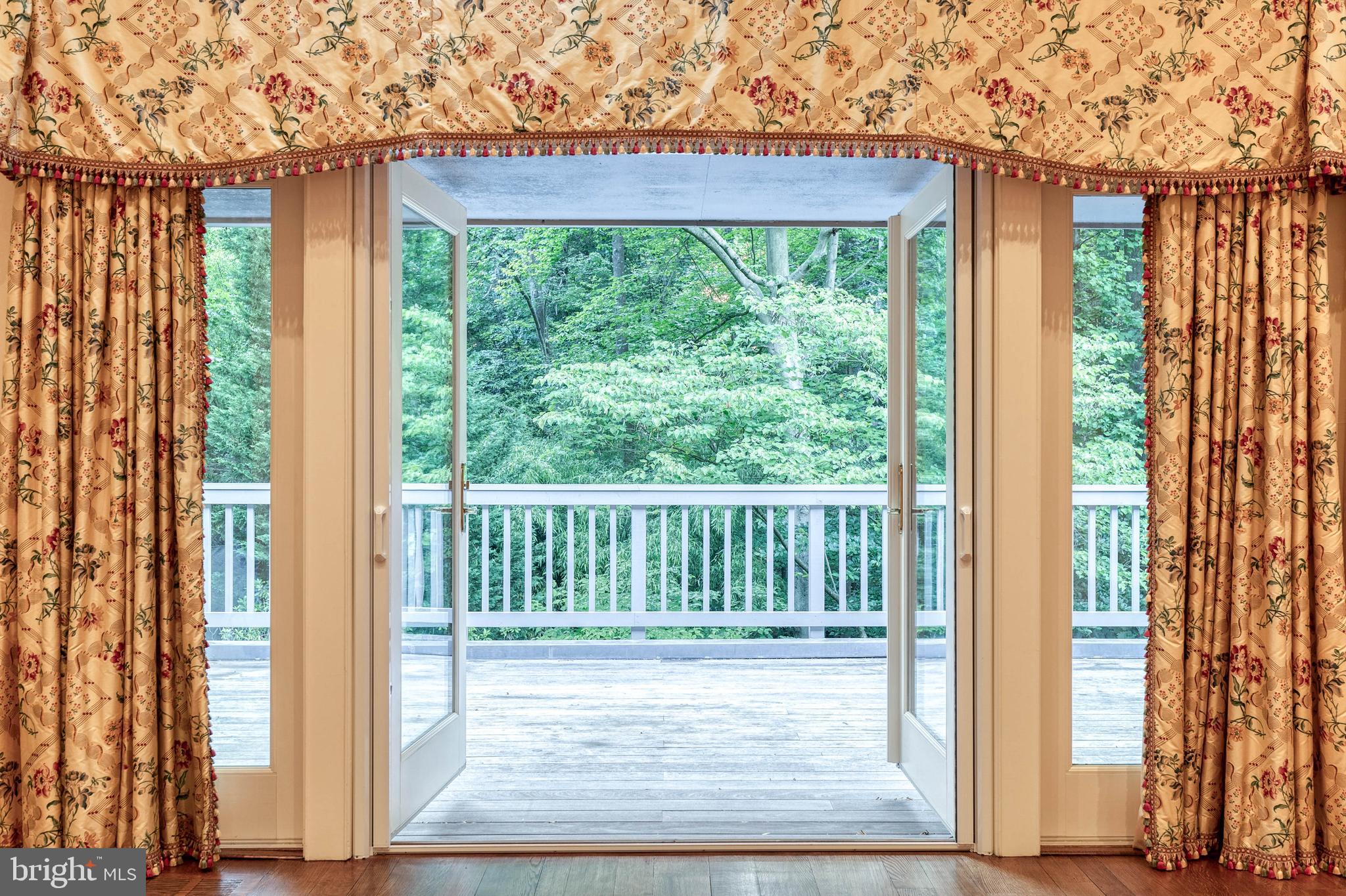 ROCKLAND - Residential