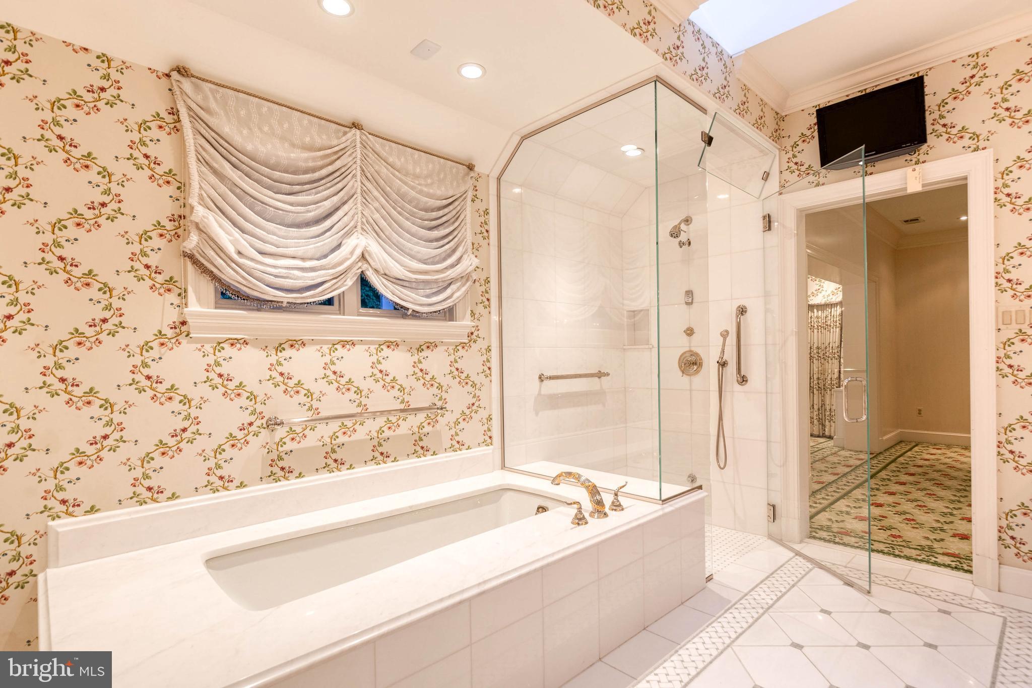 ROCKLAND - Residential