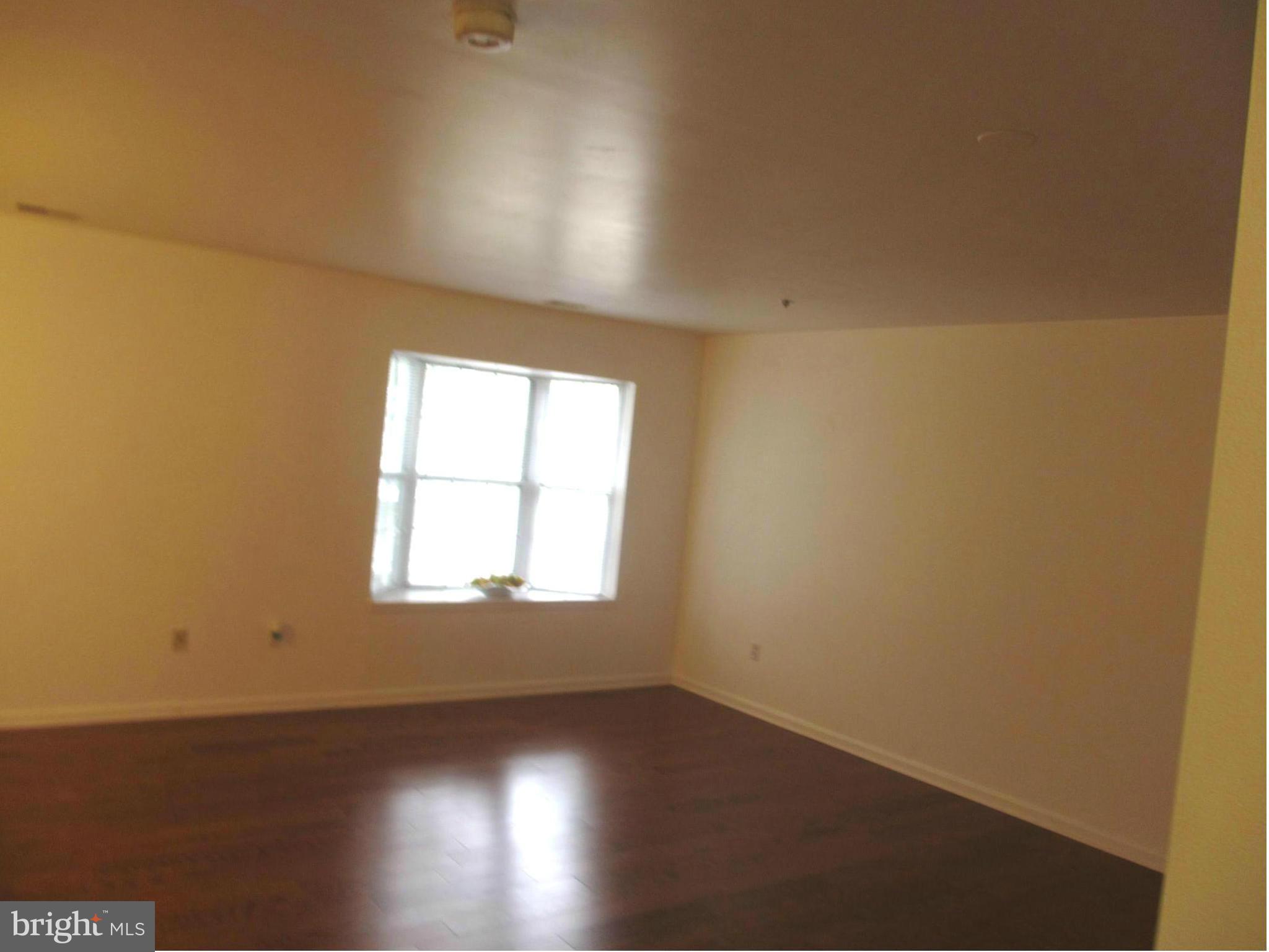 BROOKSQUARE CONDO - Residential