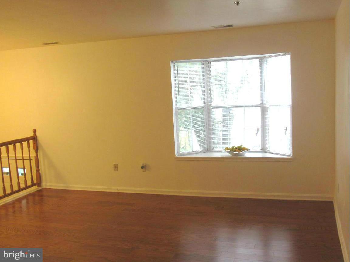 BROOKSQUARE CONDO - Residential