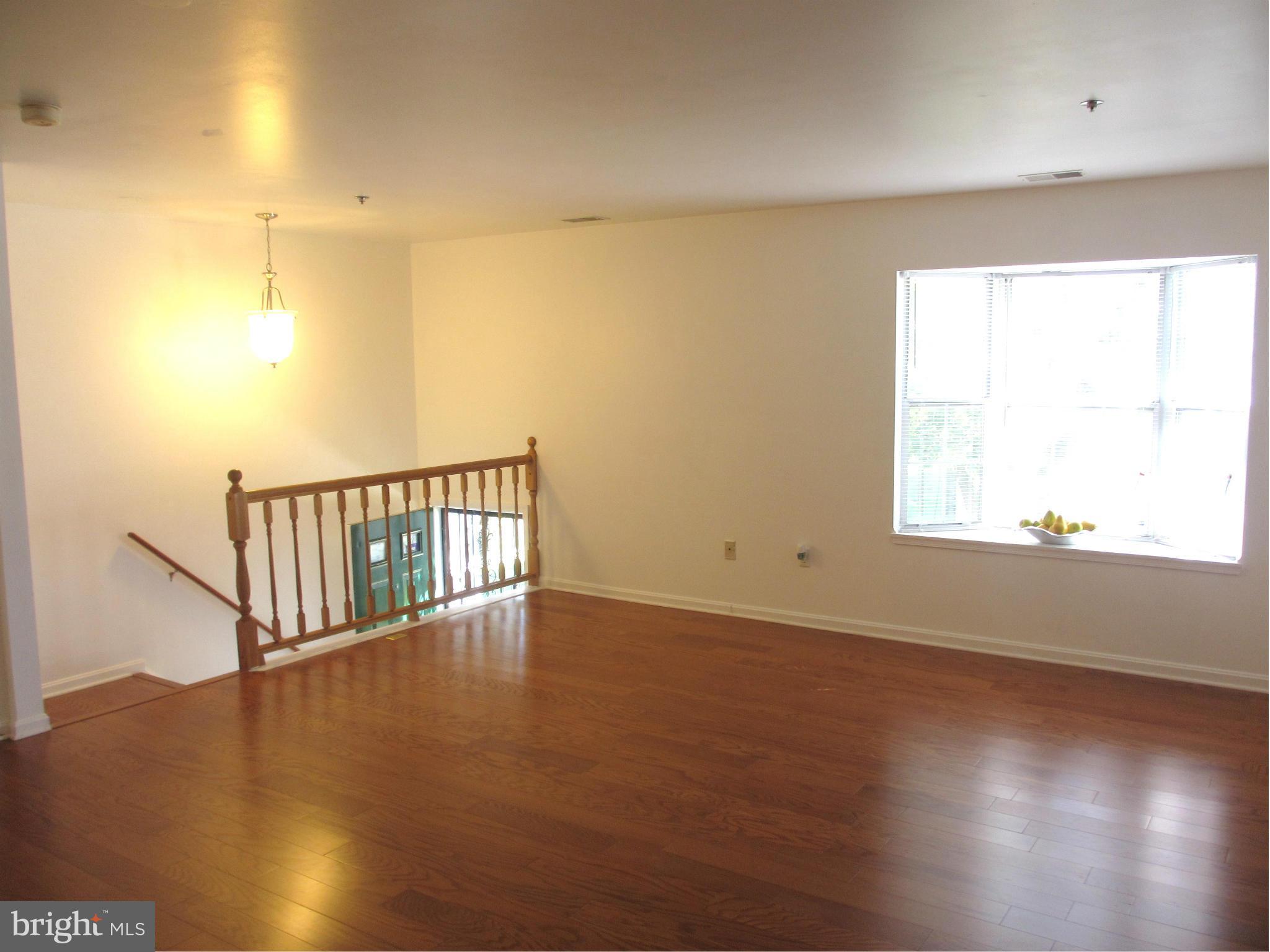 BROOKSQUARE CONDO - Residential