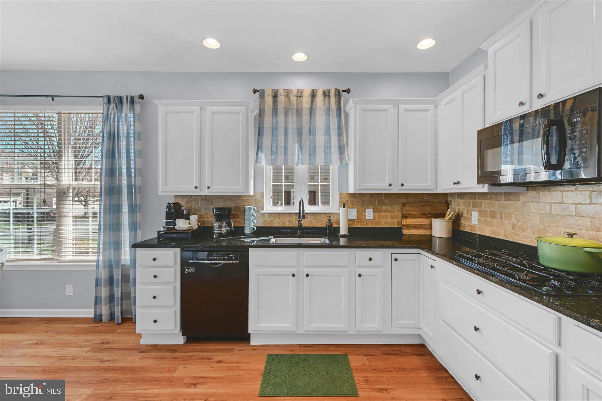 BRIARCREST - Residential