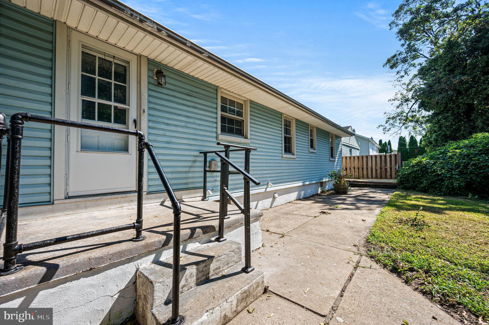 EDGELY - Residential Lease